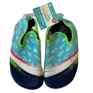 NWT. AQUA LEISURE Sun Smart Hi-Top Water Shoes